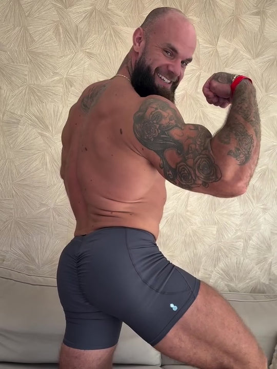 Lustrous Scrunch-Butt 4.5" Bike Shorts - Graphite